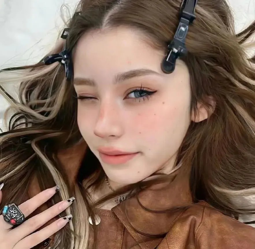 恐龙凶面目